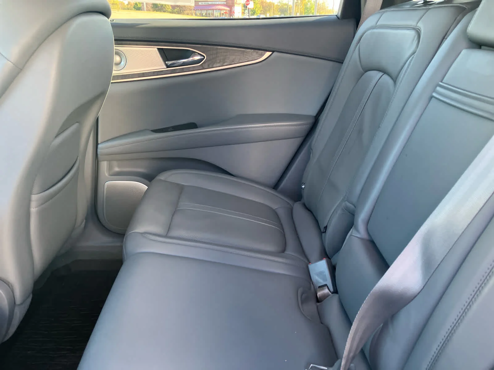 Used 2019 Rhapsody Blue Lincoln Reserve image 35