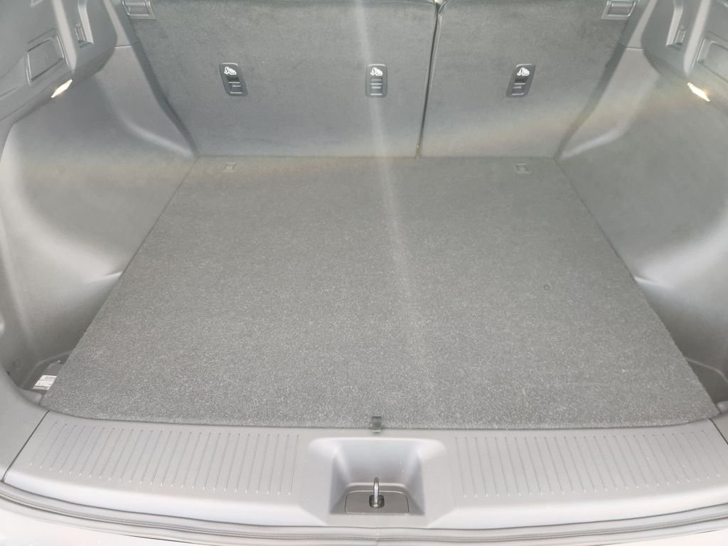 New 2026 Everest White Pearl TriCoat Nissan SL image 32