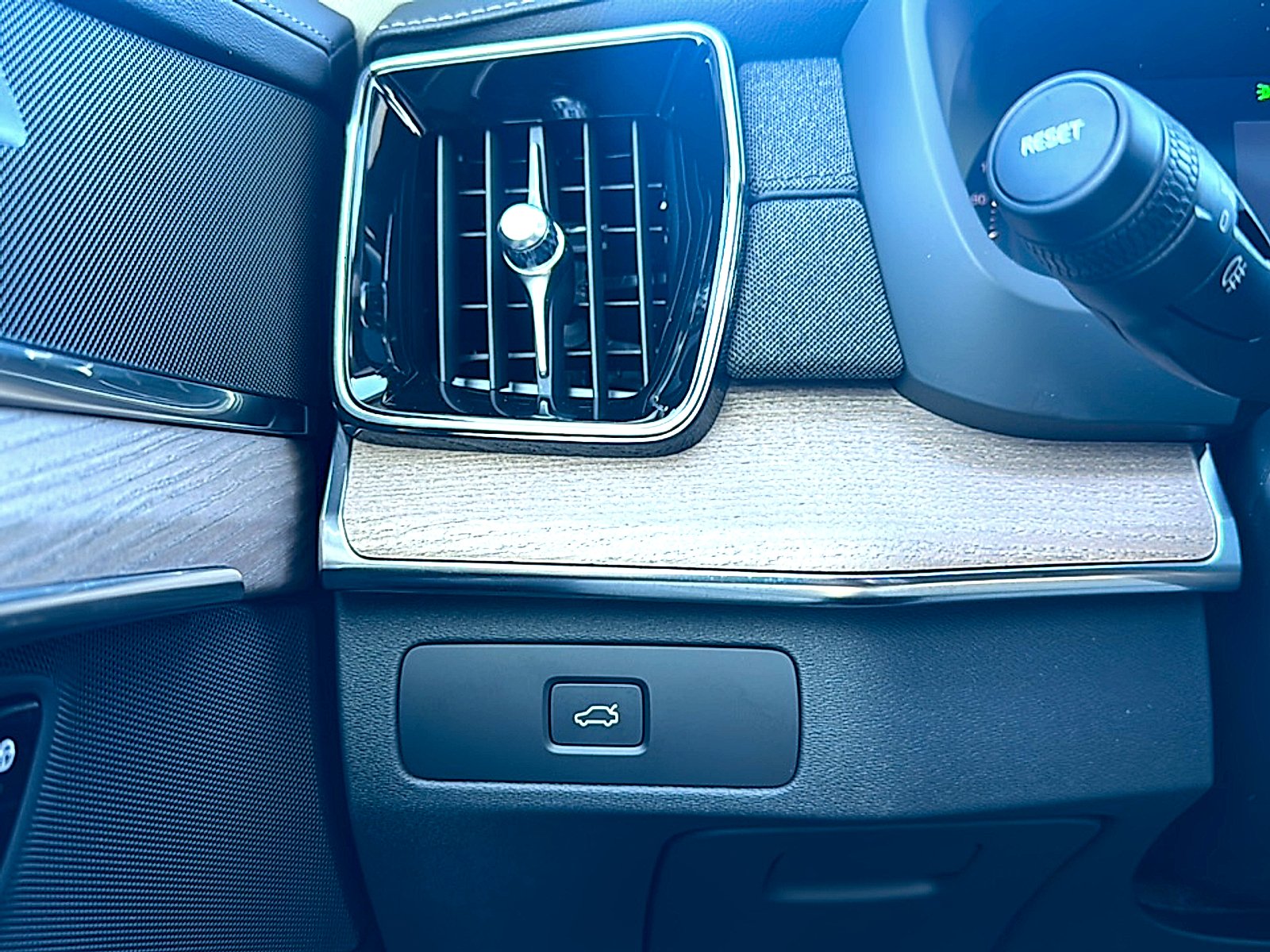 New 2026 Denim Blue Volvo Core image 26