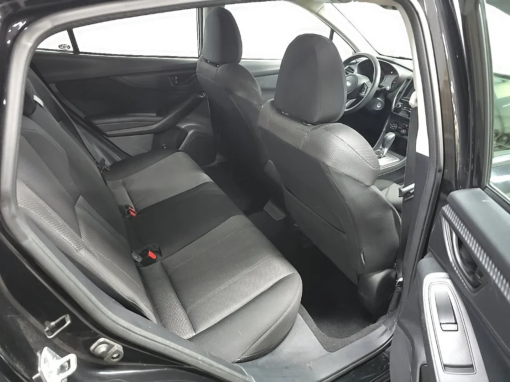 Used 2017 Crystal Black Silica Subaru 2.0i Premium image 17