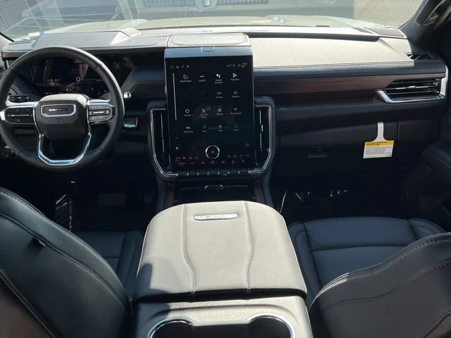 2026 GMC Yukon XL Denali - Photo 14