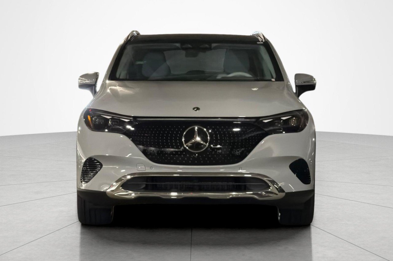 New 2026 MANUFAKTUR Alpine Grey Mercedes-Benz EQE 320 4MATIC® SUV image 8