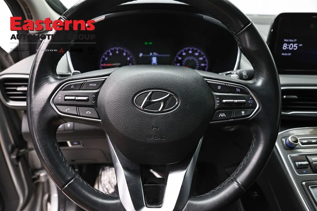 Used 2023 Silver Hyundai SEL image 13