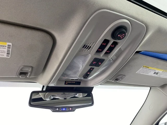 Used 2014 White GMC Denali image 22