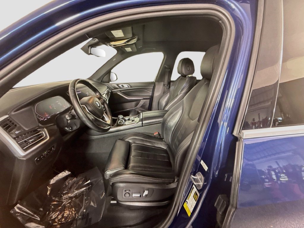 Used 2020 Phytonic Blue Metallic BMW sDrive40i image 18