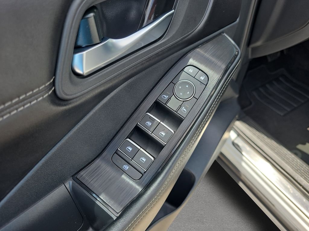 2024 Nissan Rogue SL - Photo 17