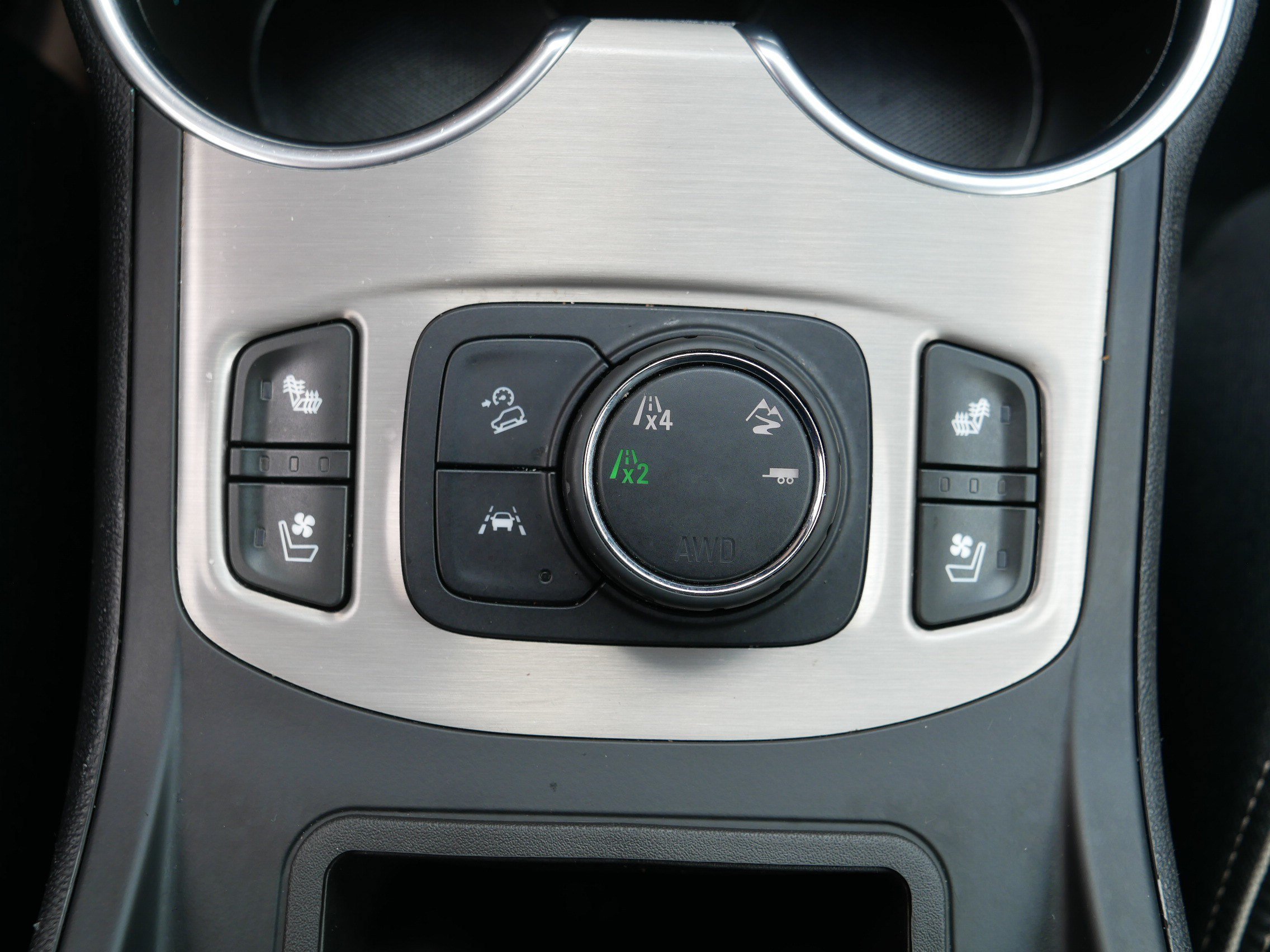 Used 2018 Ebony Twilight Metallic GMC Denali image 31
