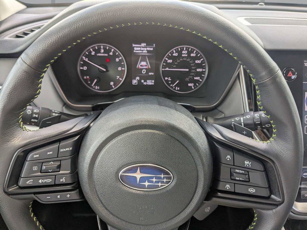 Used 2025 White Subaru Onyx Edition image 30