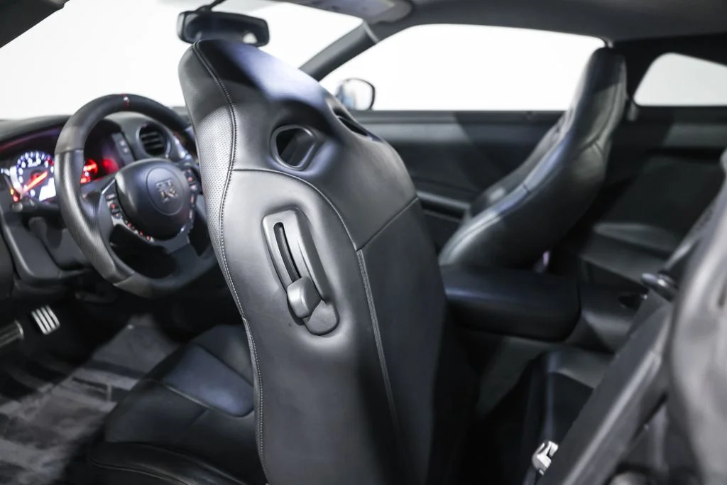 Used 2013 Gray Nissan Premium image 36