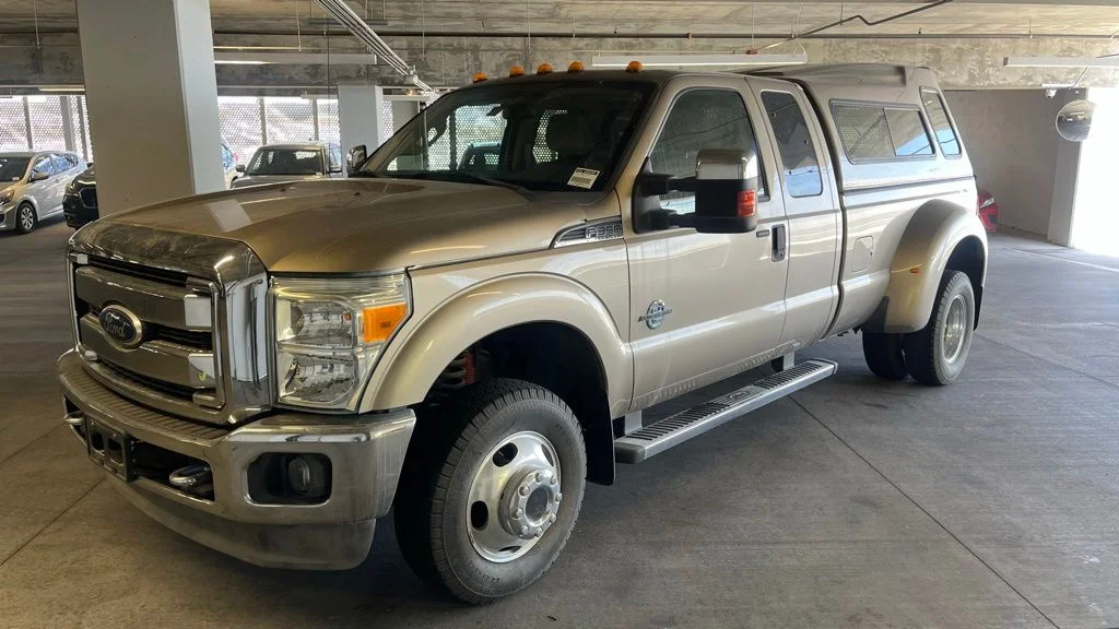 Used 2011 Gold Ford XLT image 7