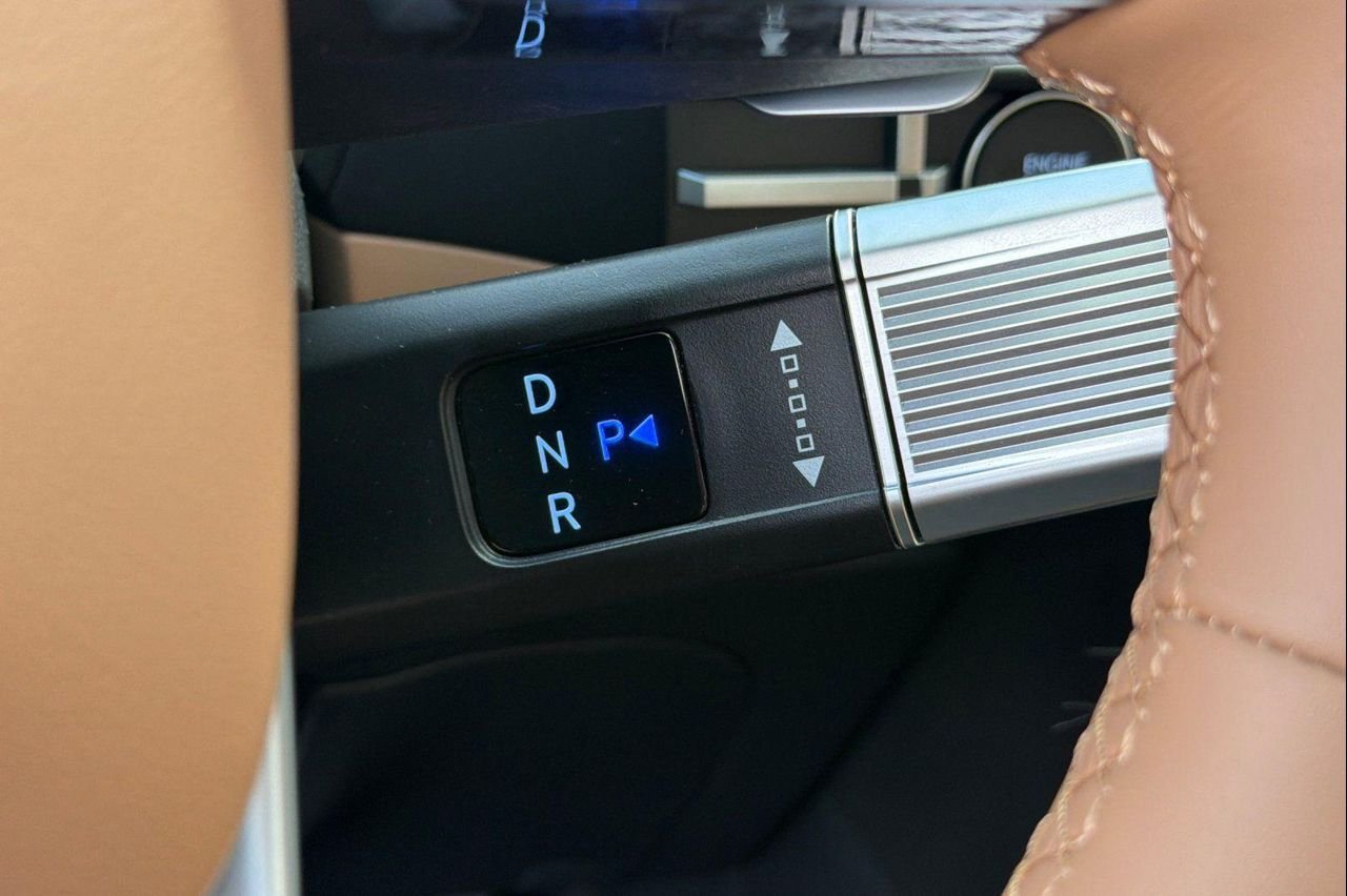 New 2026 Green Hyundai Limited AWD image 28