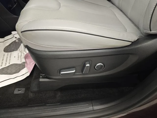 Used 2025 Burgundy Hyundai SEL image 35