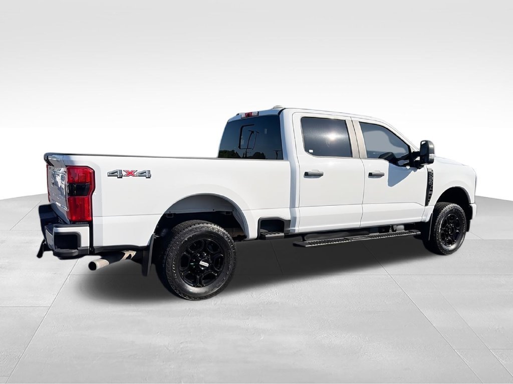 Used 2024 White Ford XL image 8
