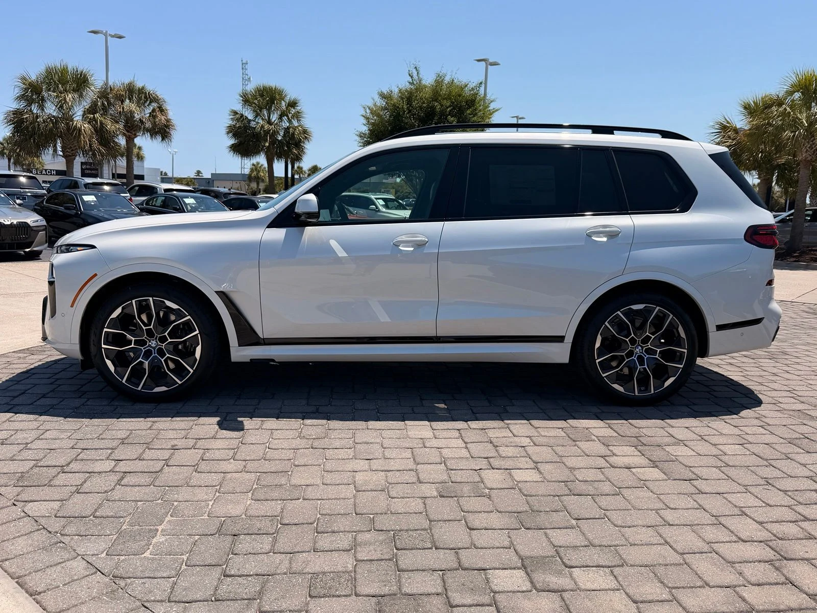 New 2027 Mineral White Metallic BMW xDrive40i image 12