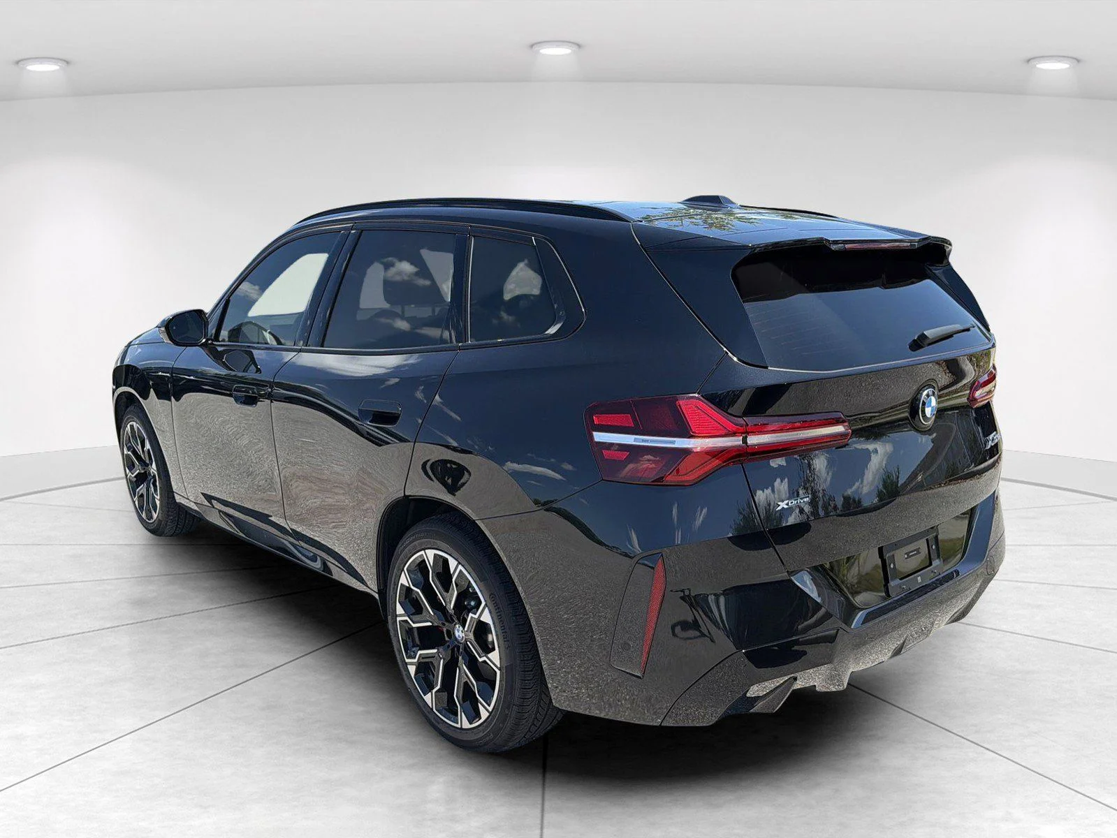 New 2025 Black Sapphire Metallic BMW 30 xDrive image 6