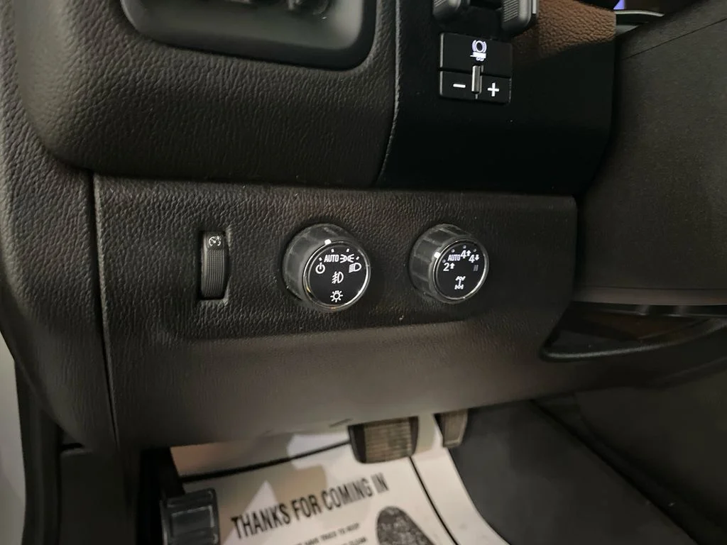 Used 2019 Silver Ice Metallic Chevrolet 4WD LT image 12