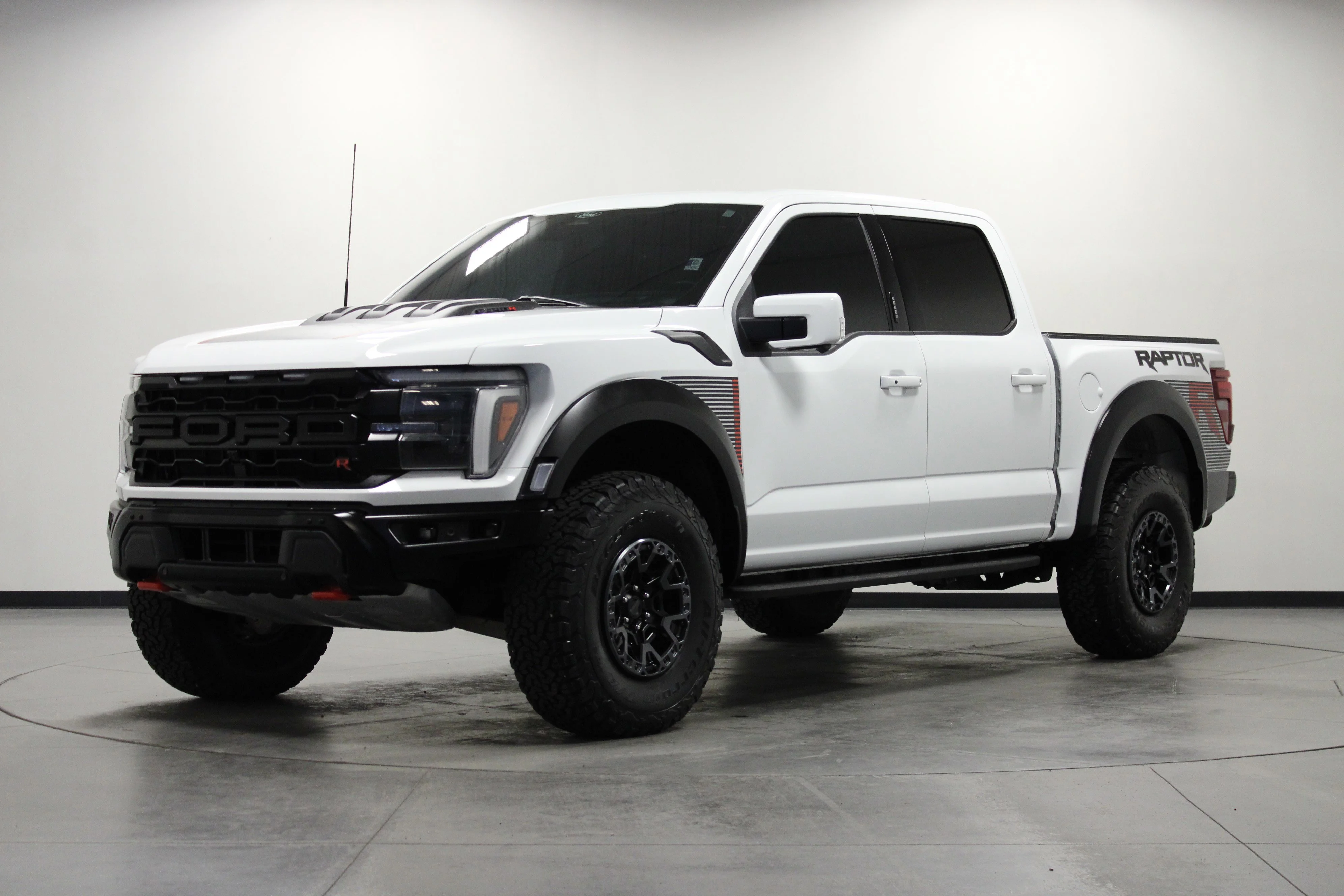 Used 2024 Oxford White Ford Raptor image 8