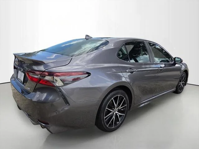 Used 2022 Predawn Gray Mica Toyota SE image 5