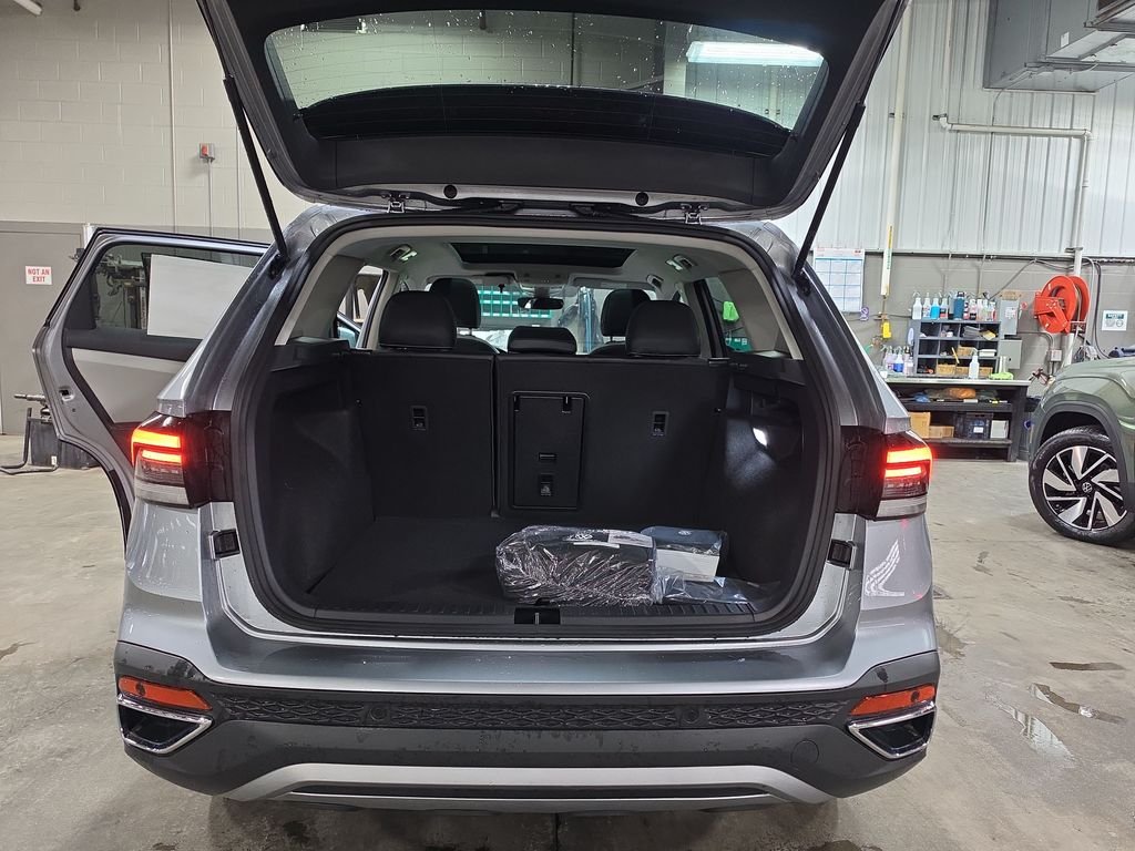 New 2026 Silver Volkswagen 1.5T SE image 14