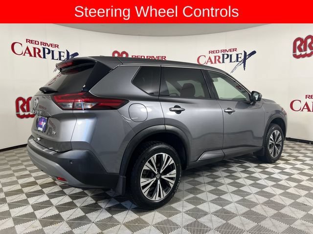Used 2021 Gray Nissan SV image 8
