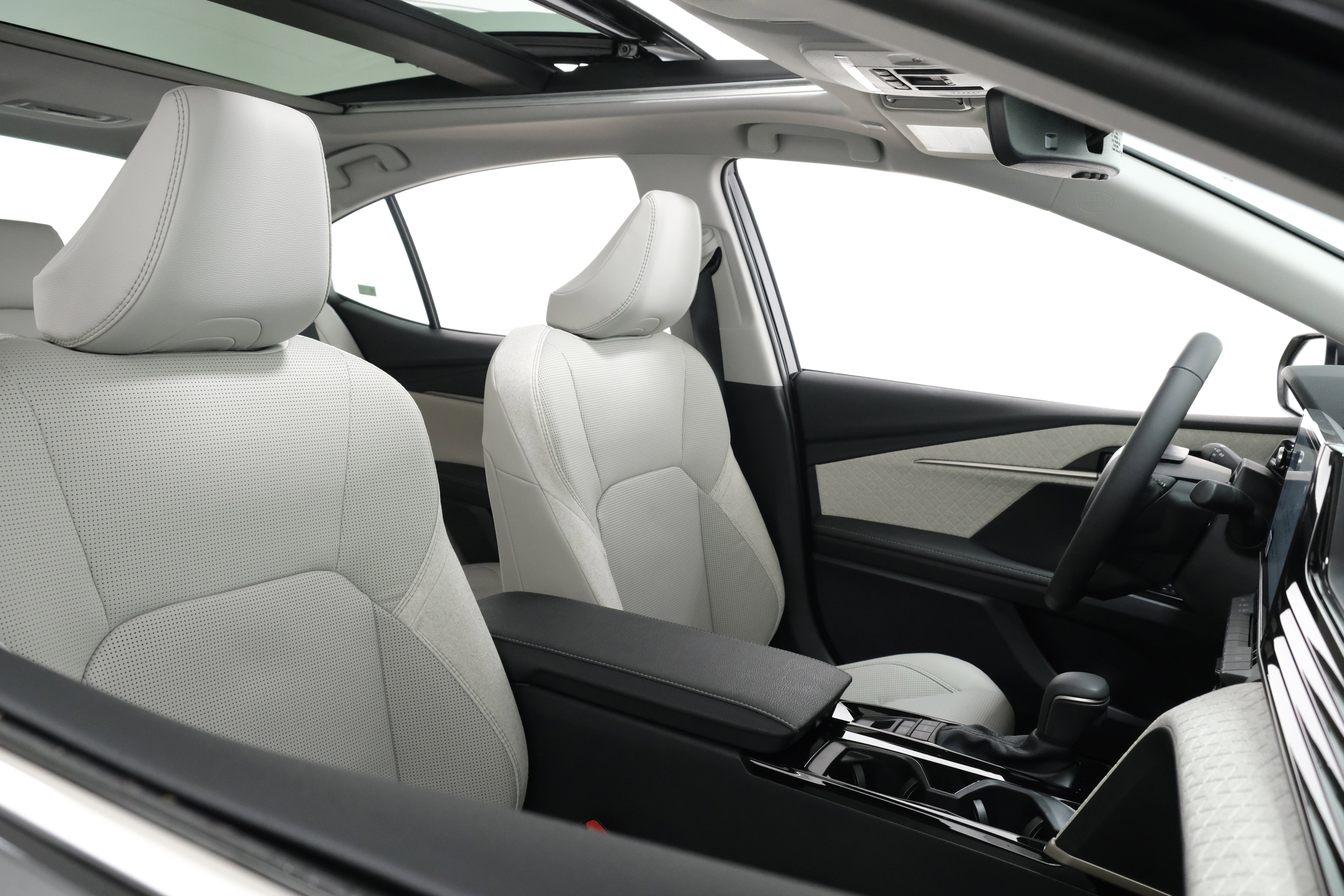 New 2026 Midnight Black Metallic Toyota  XLE AWD image 39
