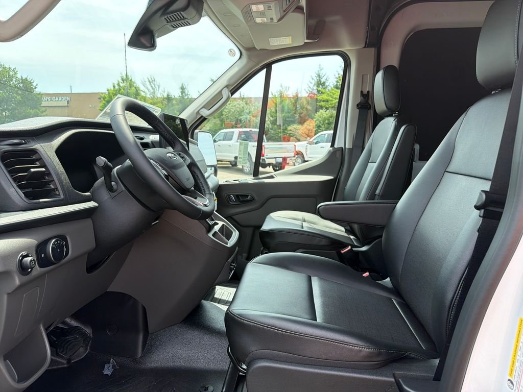 New 2026 Oxford White Ford Cargo Van image 25