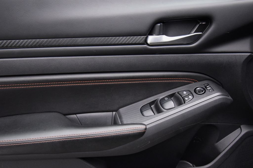 Used 2022 Black Nissan 2.5 SR image 19