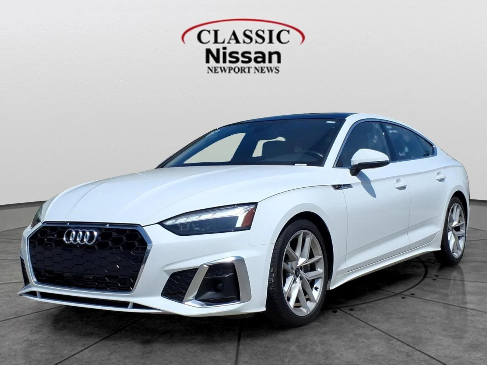 Used 2024  Audi S line Premium Plus image 1