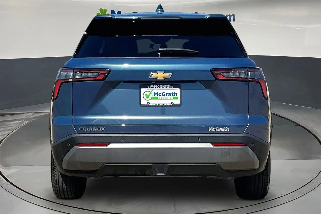 Used 2025 Blue Chevrolet LT image 6