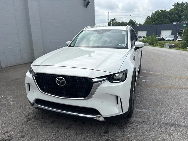 Certified Used 2024 White Mazda 3.3 Turbo Premium image 21