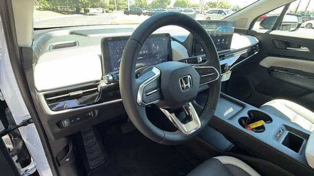 New 2026 Frostline White Pearl Honda 2WD Touring image 31