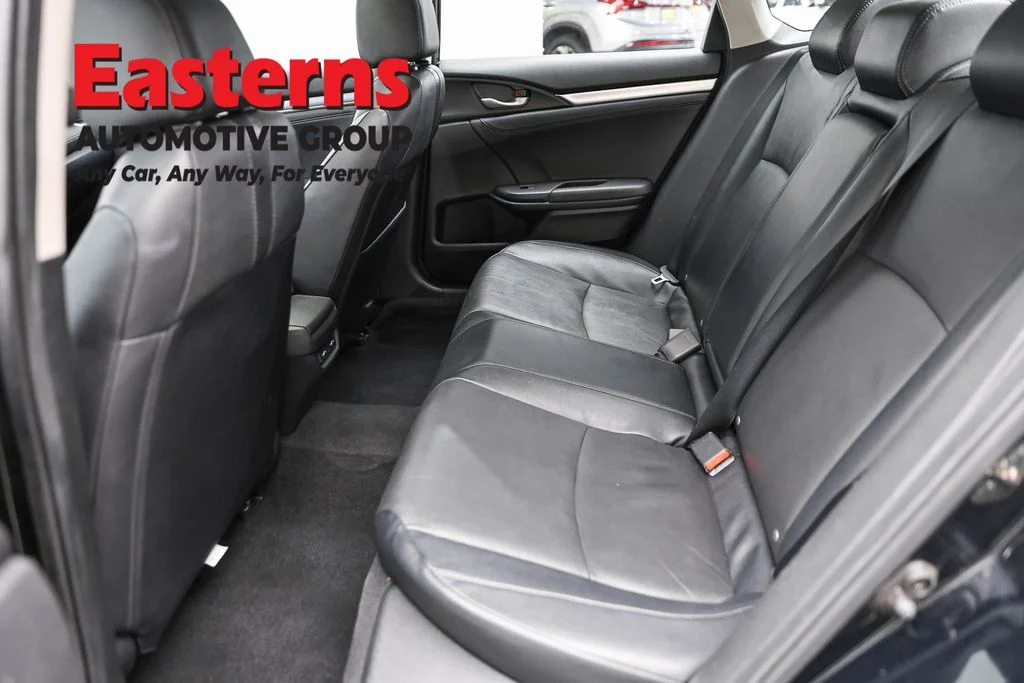 Used 2017 Black Honda Touring image 19