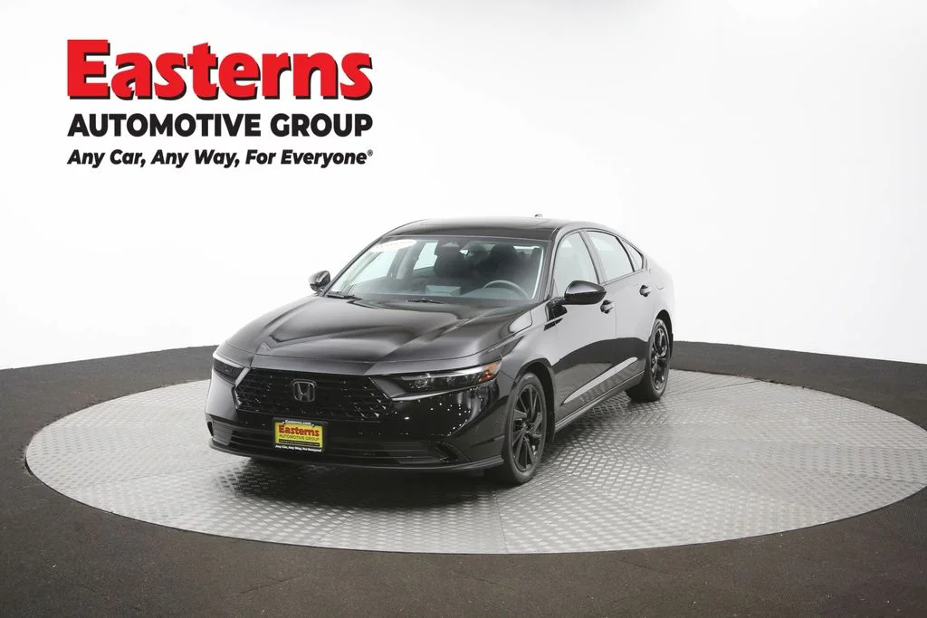 Used 2025 Black Honda SE image 54