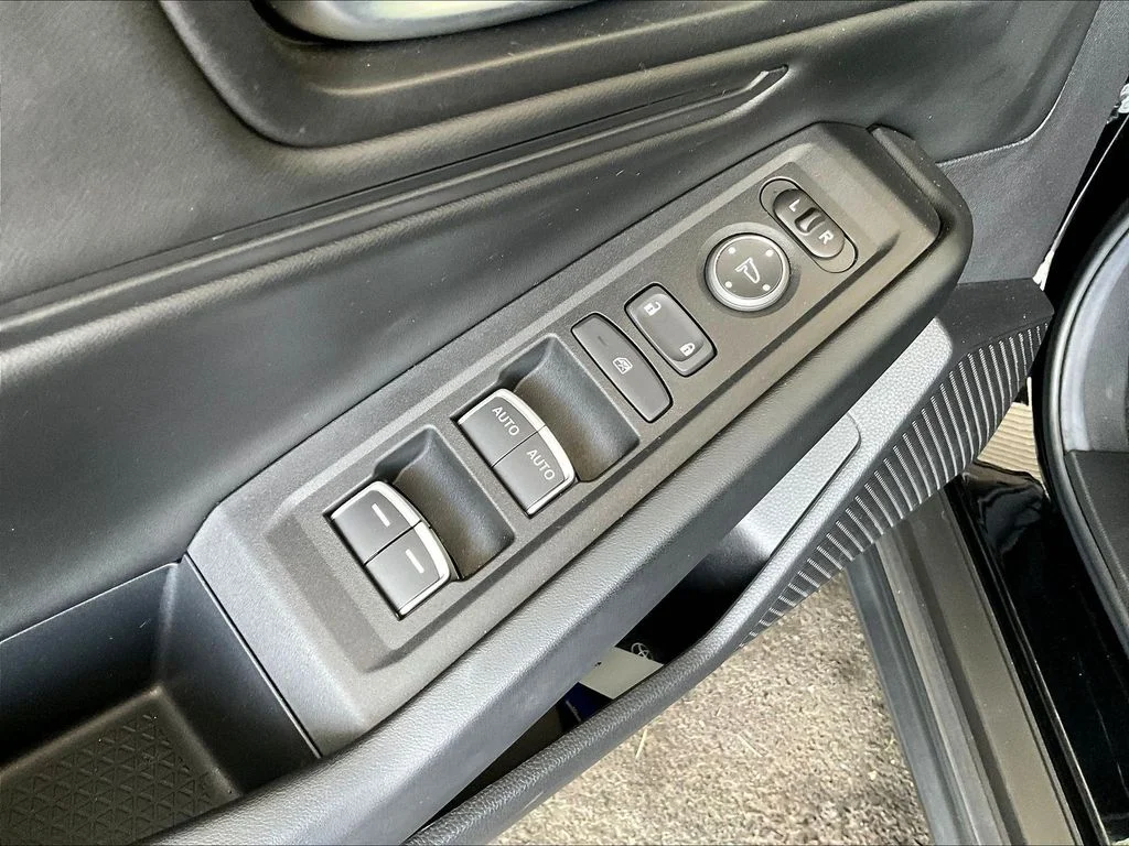 2025 Honda Accord SE - Photo 18