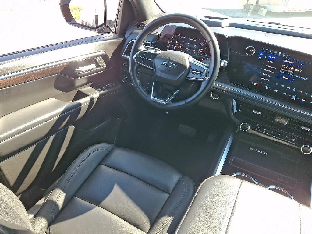 Used 2025 Sterling Gray Metallic Chevrolet Z71 image 15