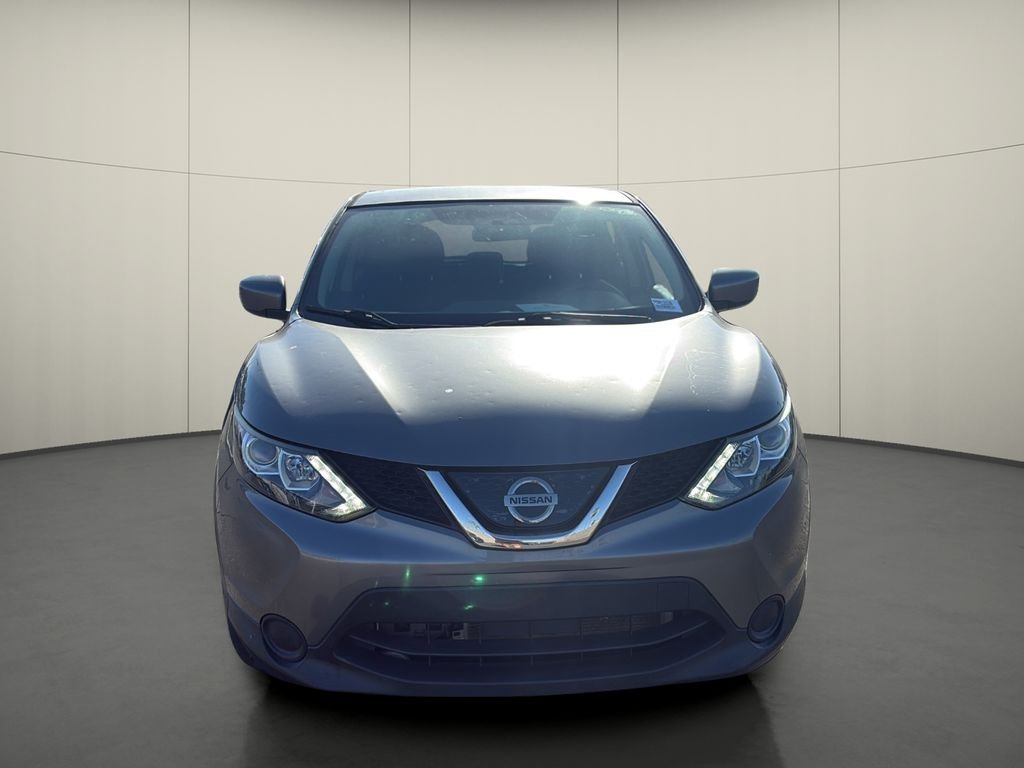 Used 2019 Gray Nissan S image 2