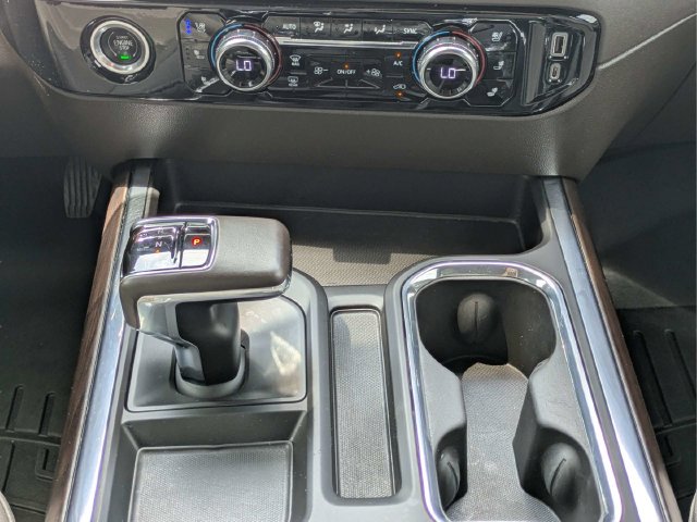 Used 2022 Titanium Rush Metallic GMC SLT image 17