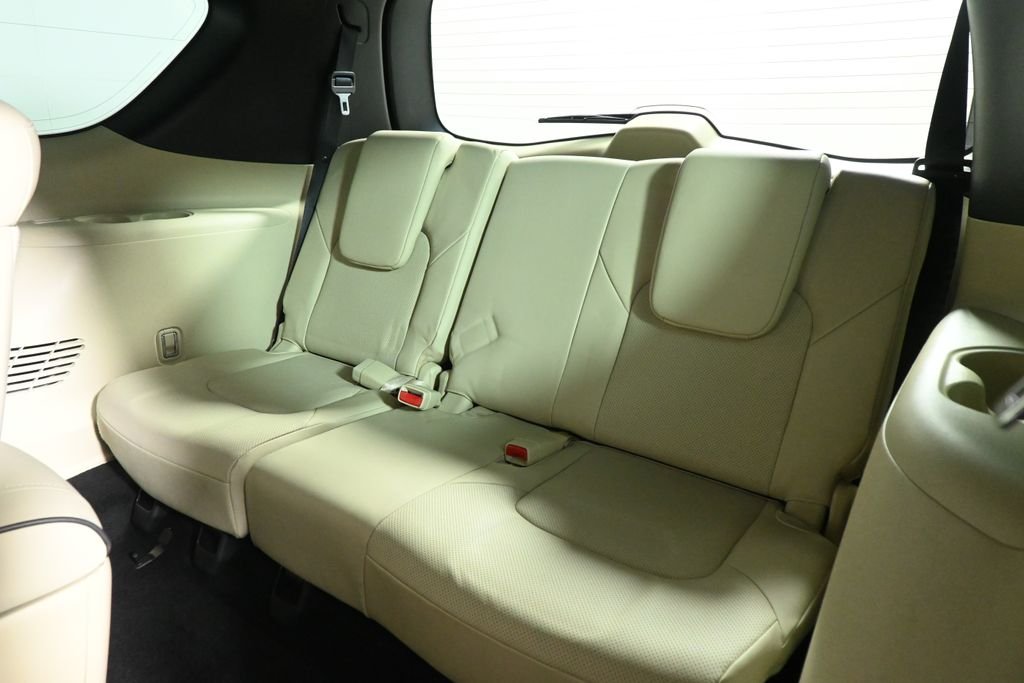 Certified Used 2023 White INFINITI Sensory image 32