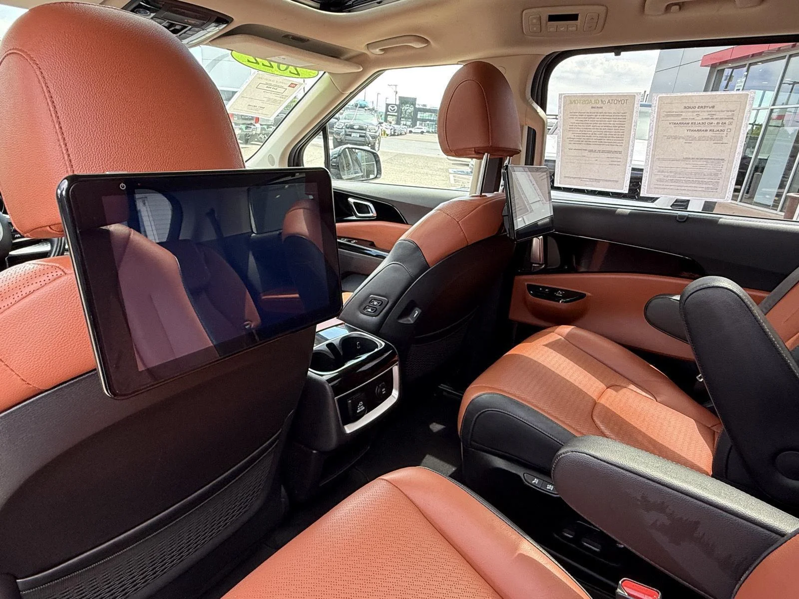 Used 2022 Aurora Black Kia SX Prestige image 21