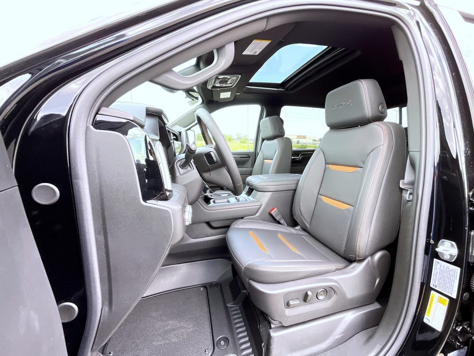 2026 GMC Sierra 2500HD AT4 - Photo 10