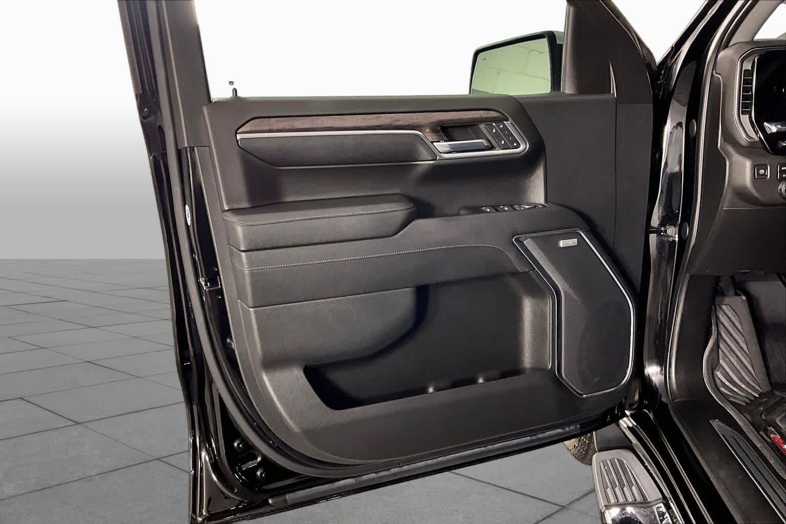 2023 Chevrolet Silverado 1500 LTZ - Photo 20