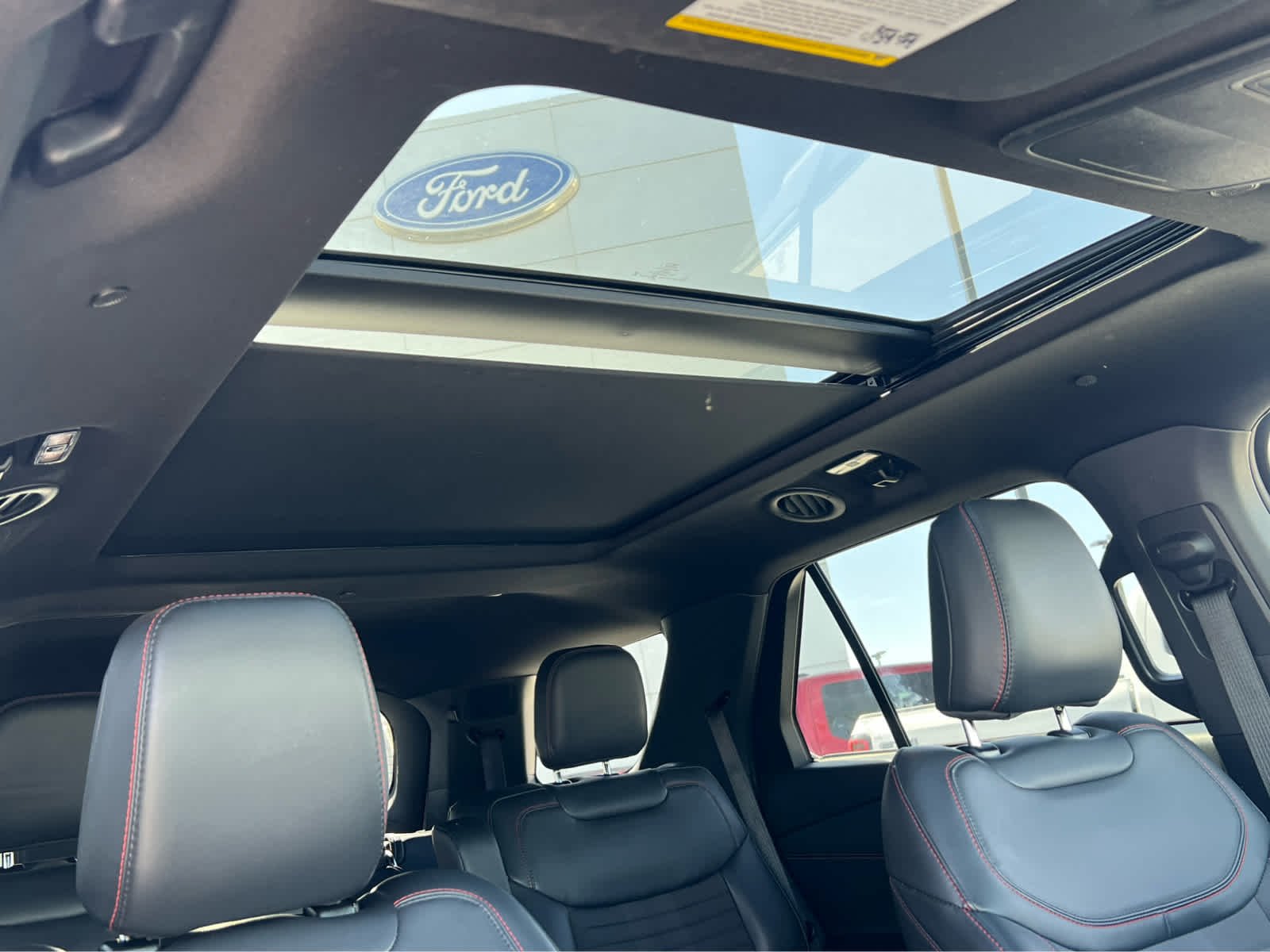 2025 Ford Explorer ST-LINE - Photo 21