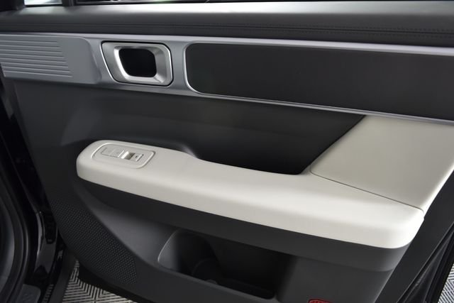 New 2026 Black Hyundai SE image 14