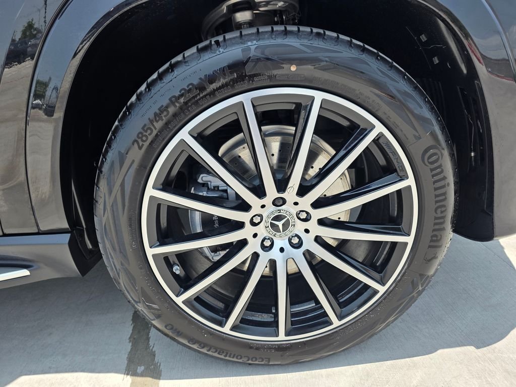 New 2026 Obsidian Black Metallic Mercedes-Benz GLS 580 image 9