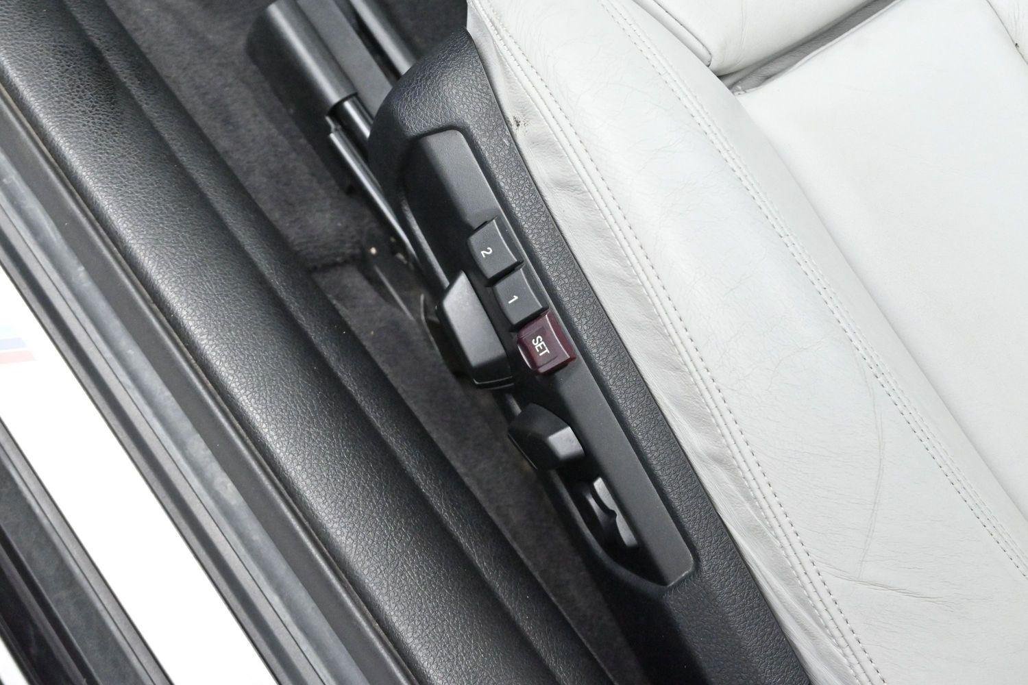 Used 2015 Black Sapphire Metallic BMW M4 image 13