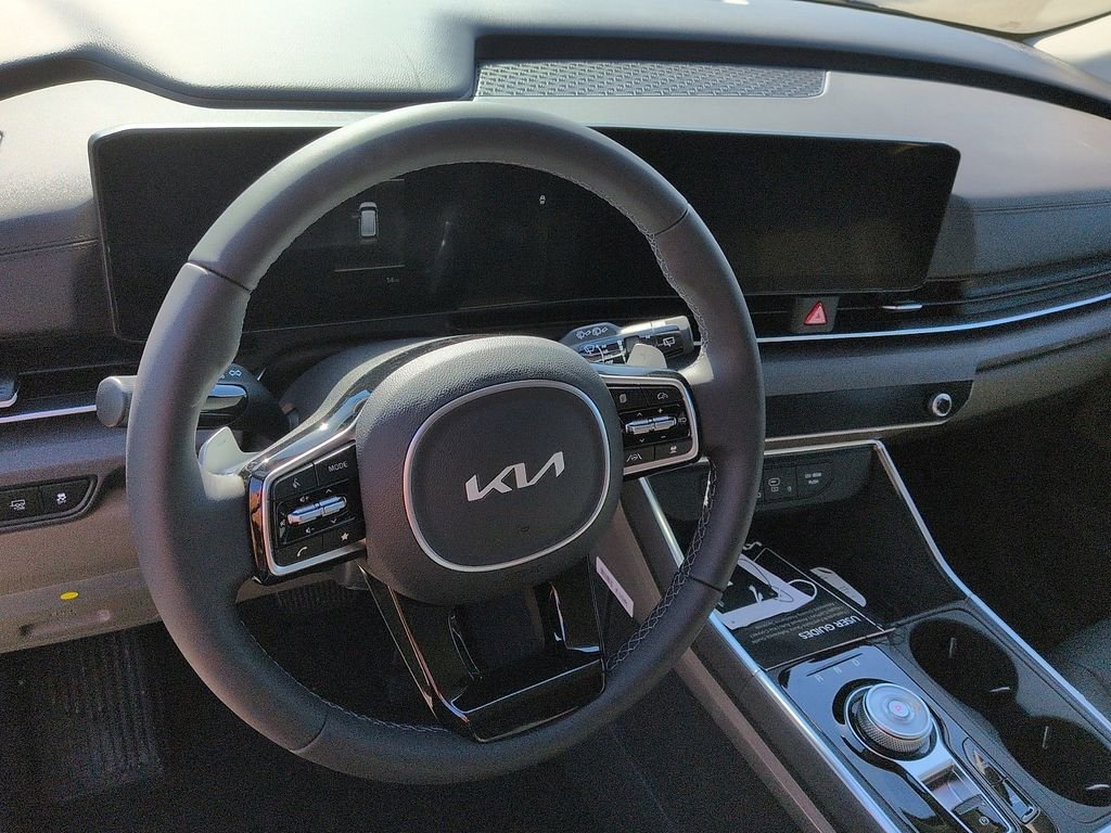 New 2026 Snow White Pearl Kia EX image 9