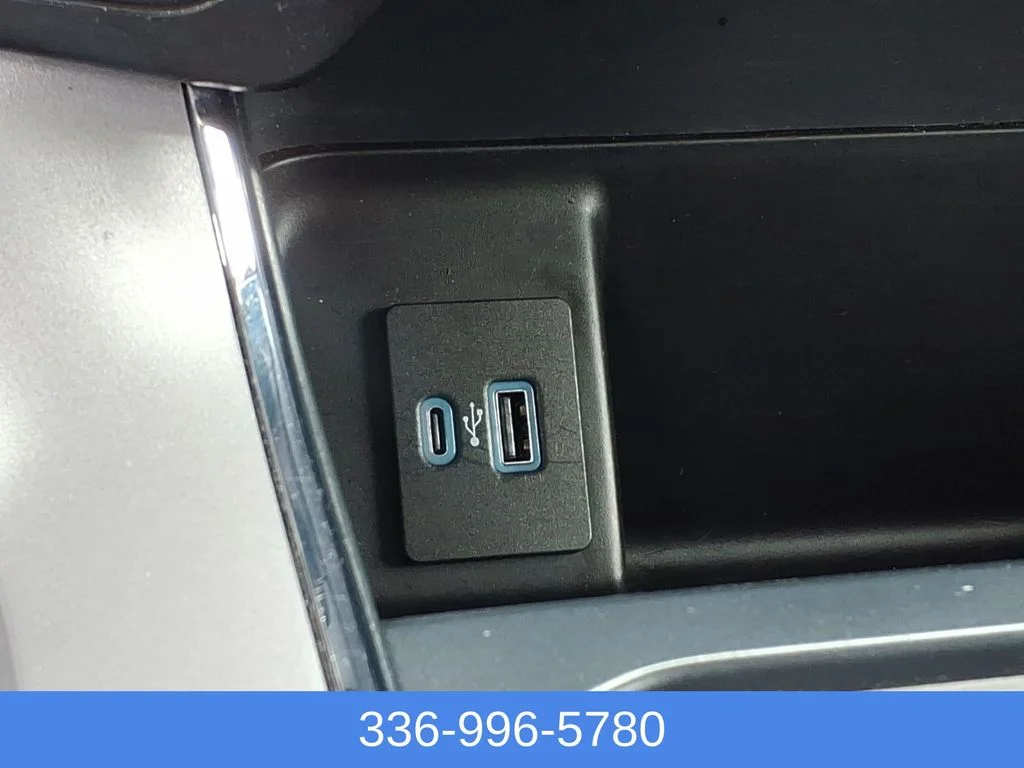 Used 2024 Gray Ford XLT image 7