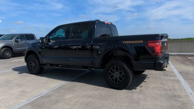 New 2026 Antimatter Blue Metallic Ford Tremor® image 18
