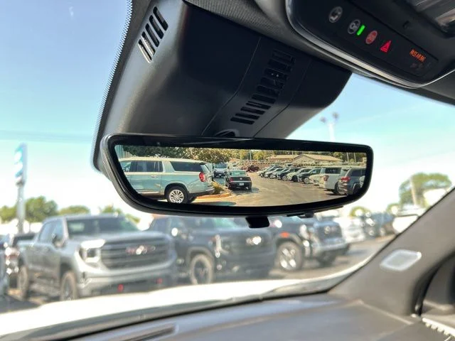 Used 2024 White GMC Denali image 56