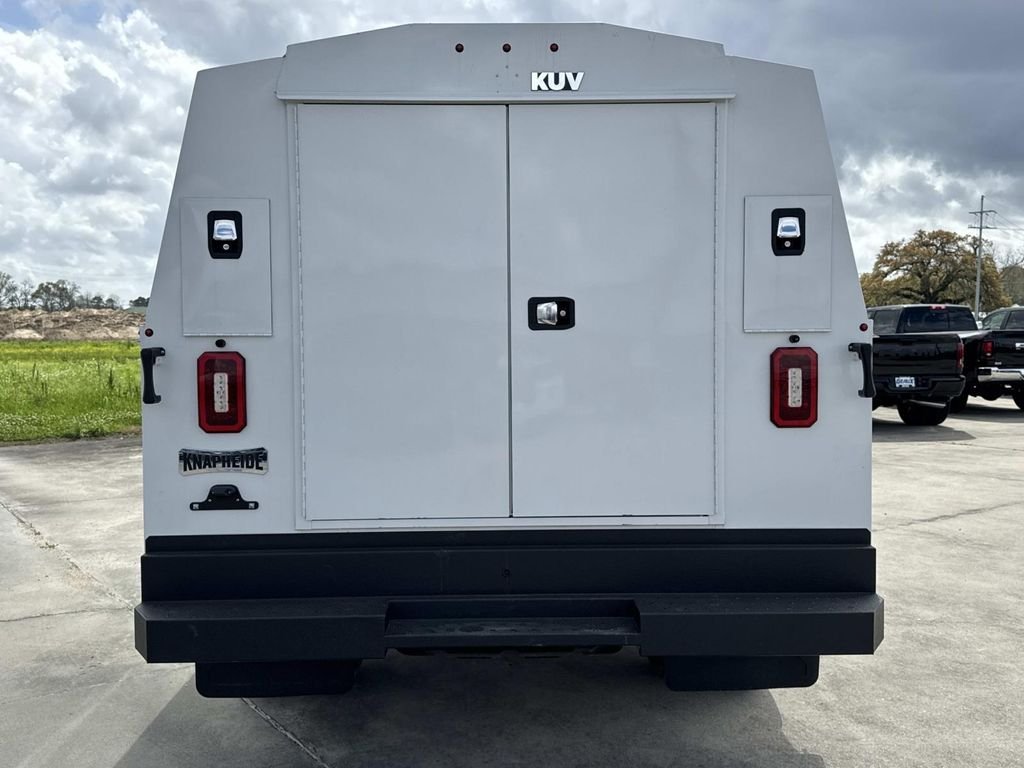 2026 RAM 3500 Chassis Tradesman - Photo 13